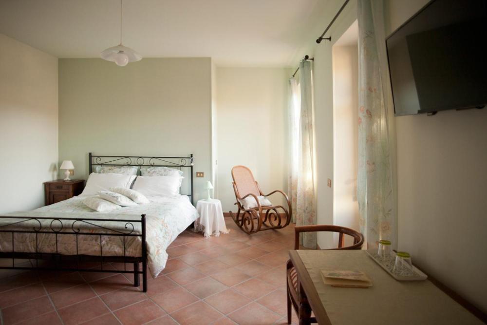 Il Germano Reale Bed and Breakfast Alba  Esterno foto