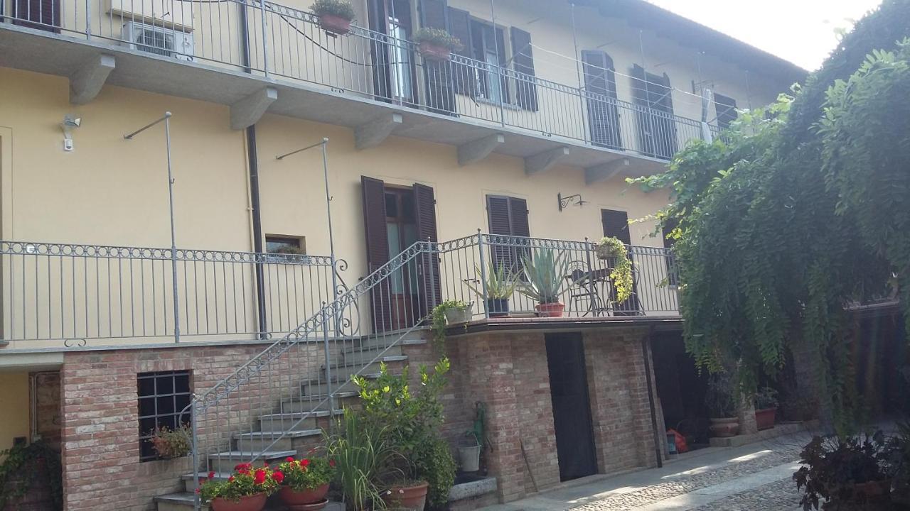 Il Germano Reale Bed and Breakfast Alba  Esterno foto